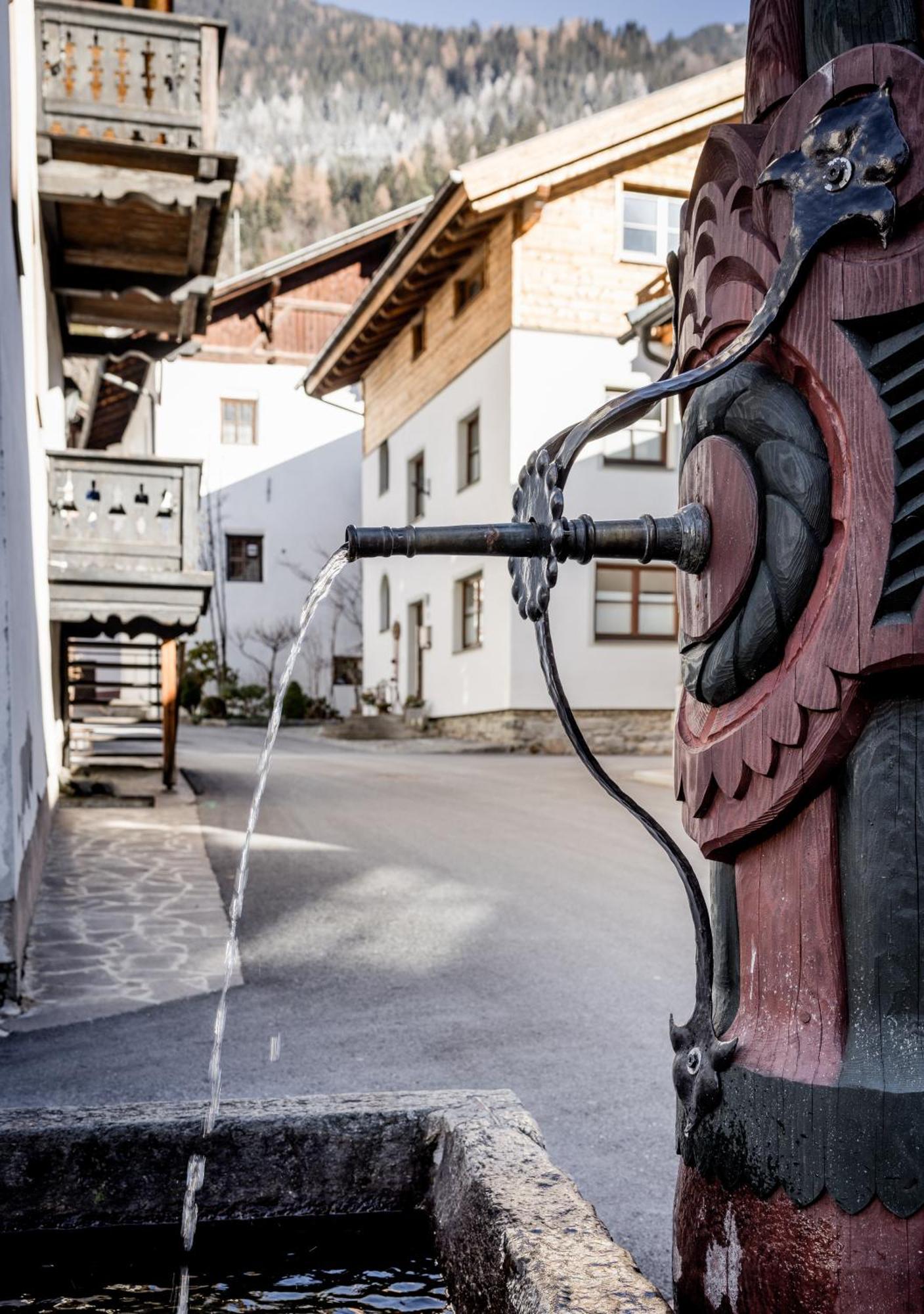 Am Dorfbrunnen Daire Oetz Dış mekan fotoğraf